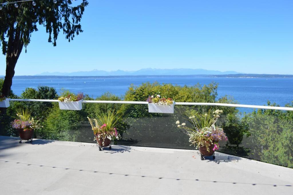 1-Bedroom Seaview Guesthouse On Seattle Luxury Estate With Views Of Olympic Mountains מראה חיצוני תמונה