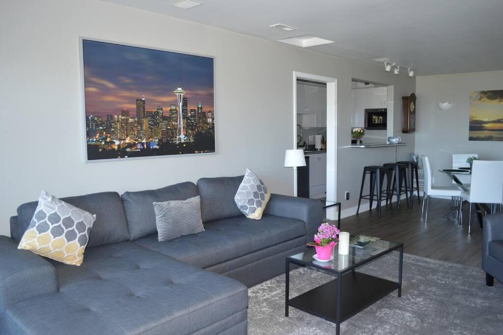 1-Bedroom Seaview Guesthouse On Seattle Luxury Estate With Views Of Olympic Mountains מראה חיצוני תמונה