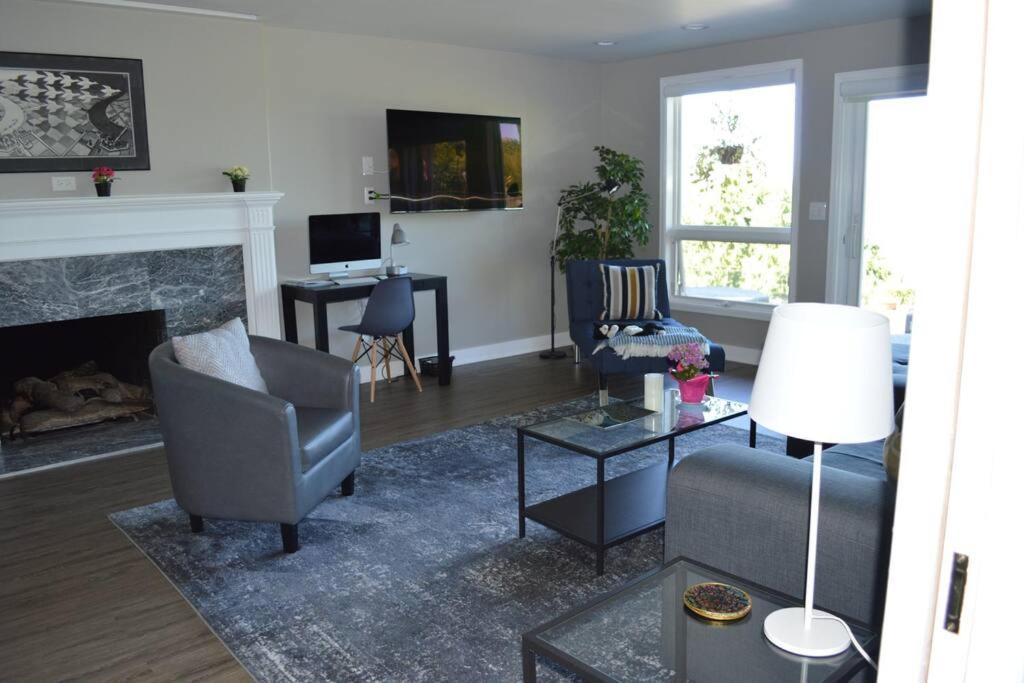 1-Bedroom Seaview Guesthouse On Seattle Luxury Estate With Views Of Olympic Mountains מראה חיצוני תמונה