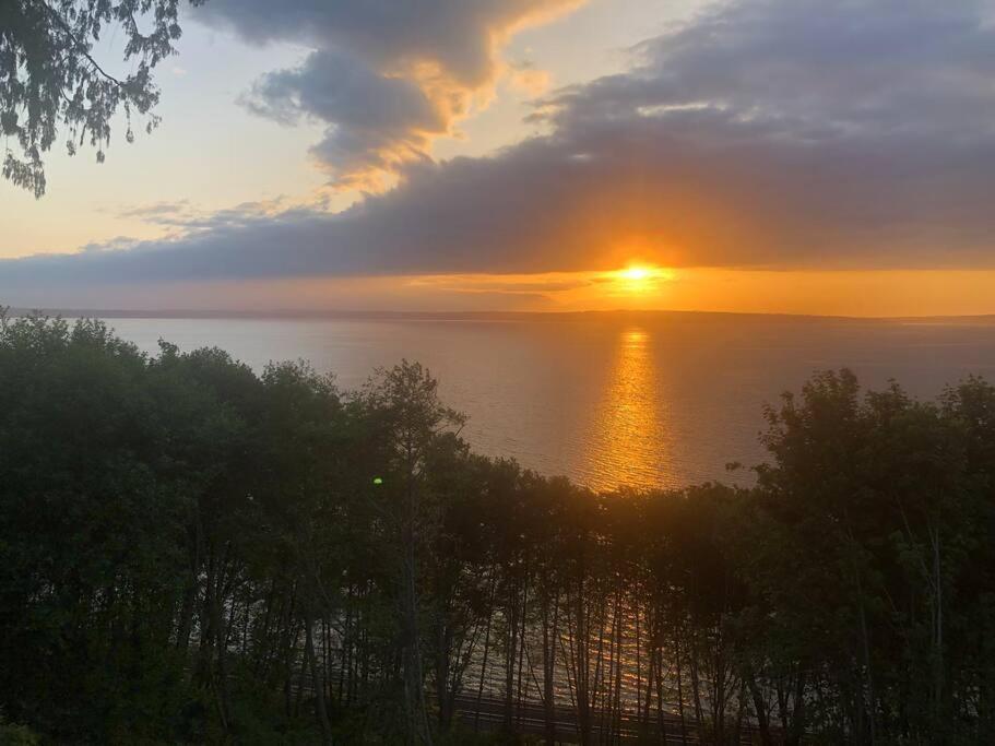 1-Bedroom Seaview Guesthouse On Seattle Luxury Estate With Views Of Olympic Mountains מראה חיצוני תמונה