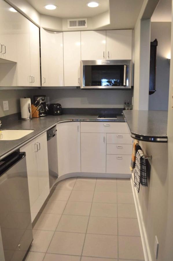 1-Bedroom Seaview Guesthouse On Seattle Luxury Estate With Views Of Olympic Mountains מראה חיצוני תמונה
